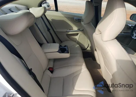 2015 Volvo S60 Premier из США, поврежденный, VIN YV140MFB4F1306892